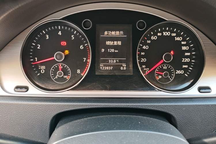 Used Volkswagen Magotan 2013 1.8TSI Premier Model Instrument Cluster