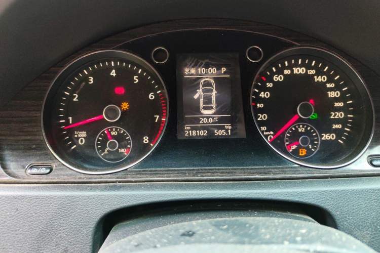 Used Volkswagen Magotan 2013 2.0 TSI Prestige Model Instrument Cluster