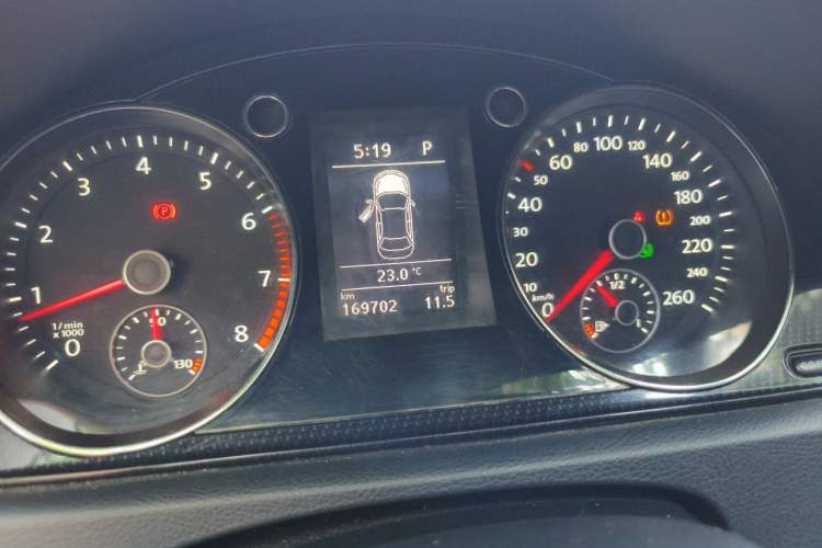Used Volkswagen Magotan 2013 1.8TSI Premier Model Instrument Cluster