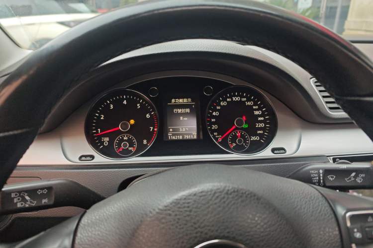 Used Volkswagen Magotan 2013 1.8TSI Premier Model Instrument Cluster