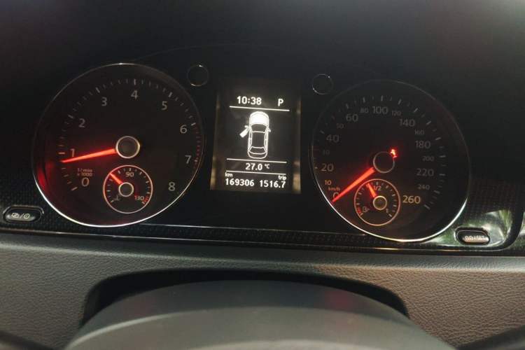 Used Volkswagen Magotan 2013 1.8TSI Luxury Model Instrument Cluster