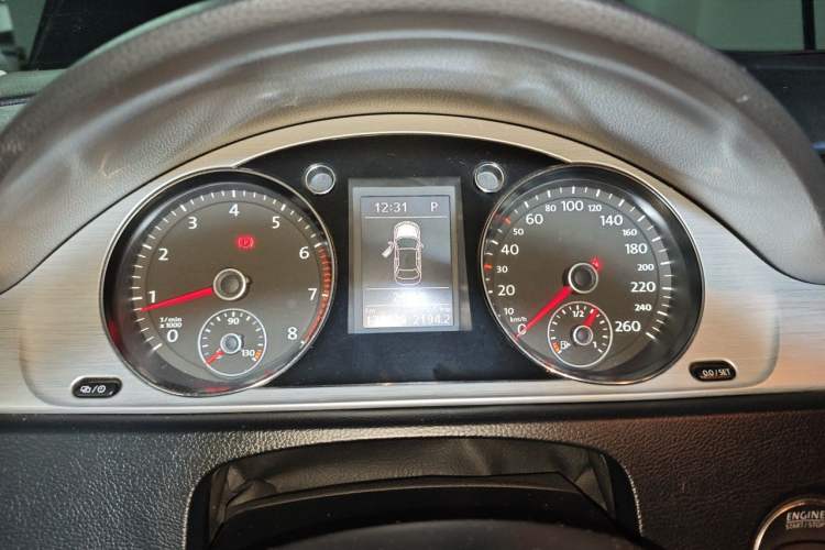 Used Volkswagen Magotan 2013 1.8TSI Premier Model Instrument Cluster