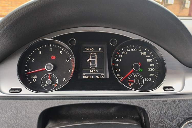 Used Volkswagen Magotan 2013 1.8TSI Comfort Model Instrument Cluster