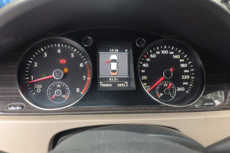 Used Volkswagen Magotan 2013 2.0 TSI Ultimate Model Instrument Cluster