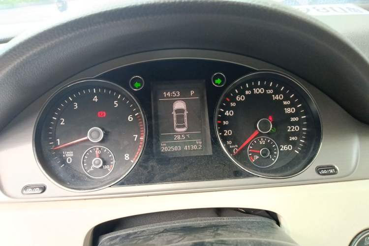 Used Volkswagen Magotan 2013 1.8TSI Luxury Model Instrument Cluster