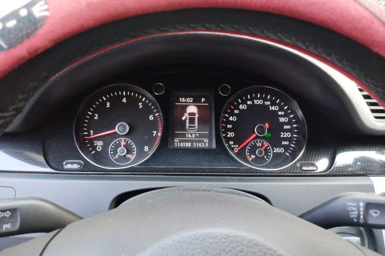 Used Volkswagen Magotan 2013 1.8TSI Premier Model Instrument Cluster