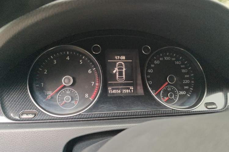 Used Volkswagen Magotan 2013 2.0 TSI Luxury Model Instrument Cluster