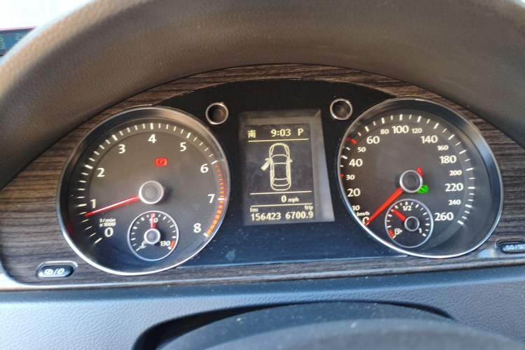 Used Volkswagen Magotan 2013 2.0 TSI Prestige Model Instrument Cluster