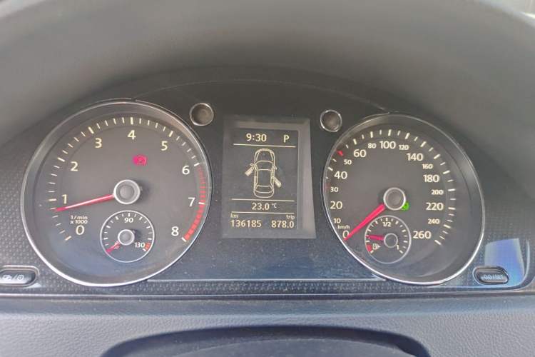 Used Volkswagen Magotan 2013 1.8TSI Luxury Model Instrument Cluster