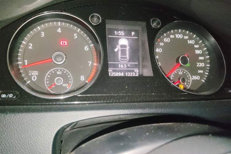 Used Volkswagen Magotan 2013 1.8TSI Luxury Model Instrument Cluster