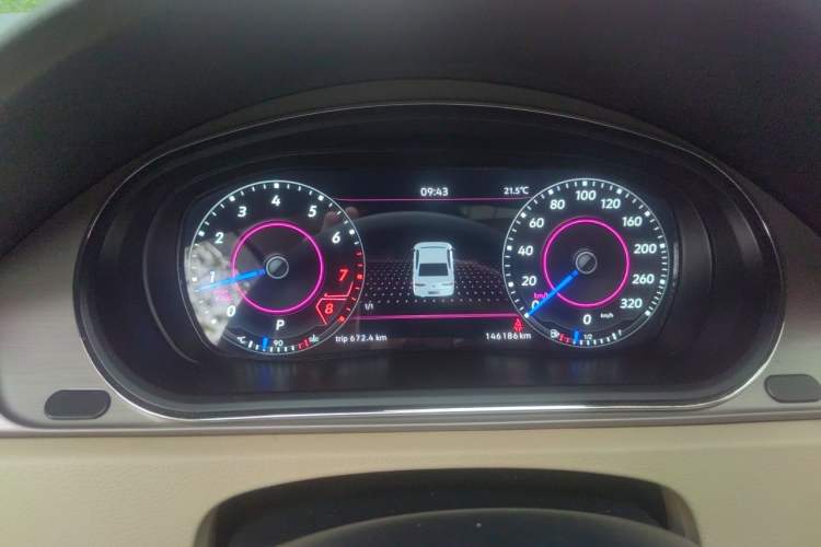 Used Volkswagen Magotan 2013 1.8TSI Premier Model Instrument Cluster