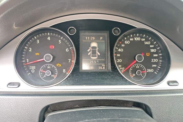Used Volkswagen Magotan 2013 1.8TSI Comfort Model Instrument Cluster