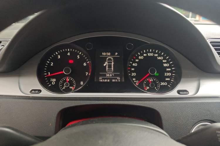 Used Volkswagen Magotan 2013 1.8TSI Premier Model Instrument Cluster