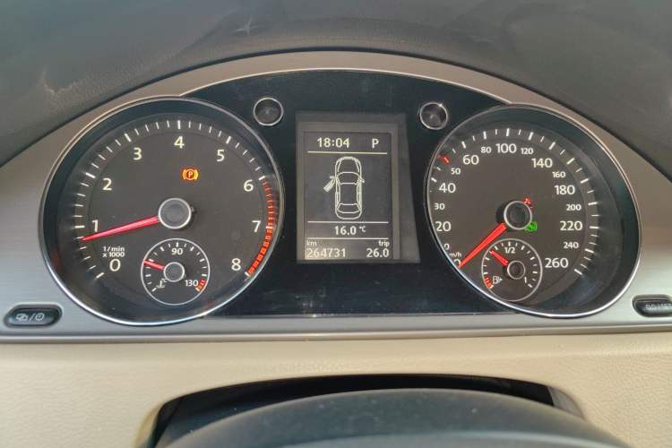 Used Volkswagen Magotan 2013 1.8TSI Luxury Model Instrument Cluster