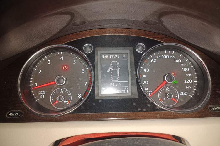 Used Volkswagen Magotan 2013 1.8TSI Luxury Model Instrument Cluster