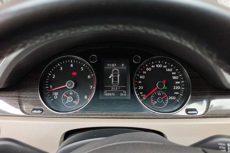 Used Volkswagen Magotan 2013 1.8TSI Prestige Model Instrument Cluster