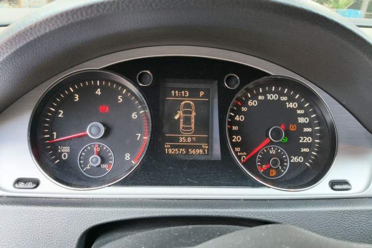 Used Volkswagen Magotan 2013 1.8TSI Premier Model Instrument Cluster