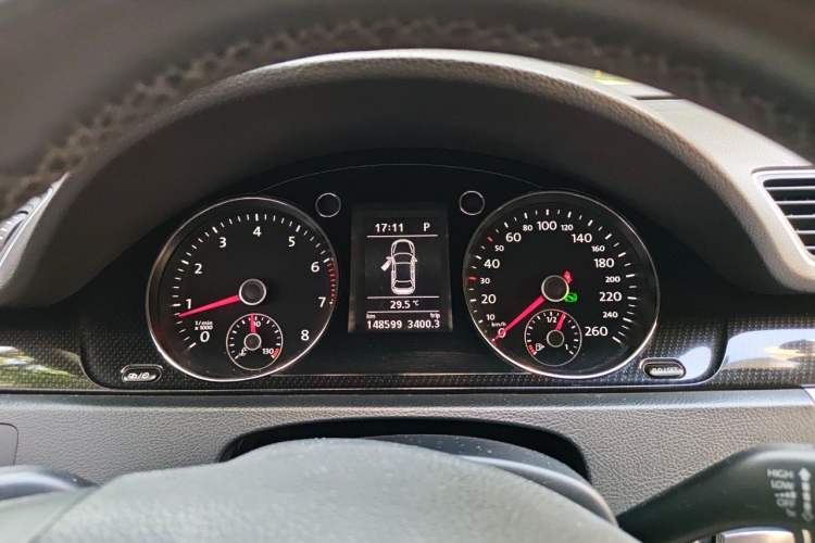 Used Volkswagen Magotan 2013 1.8TSI Luxury Model Instrument Cluster