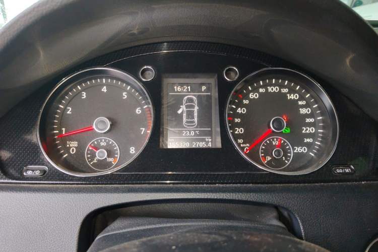Used Volkswagen Magotan 2013 2.0 TSI Luxury Model Instrument Cluster