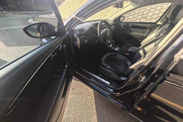 Used Volkswagen Magotan 2013 2.0 TSI Luxury Model Interior 1