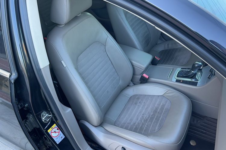 Used Volkswagen Magotan 2013 1.8TSI Luxury Model Interior 1