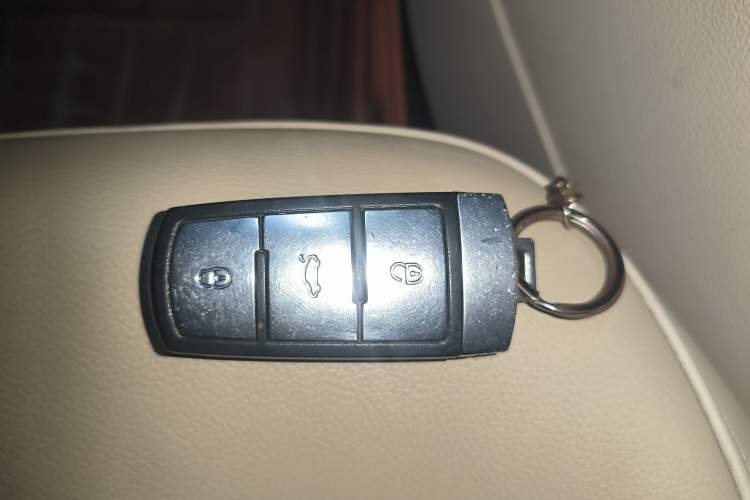 Used Volkswagen Magotan 2013 1.8TSI Luxury Model Interior 1