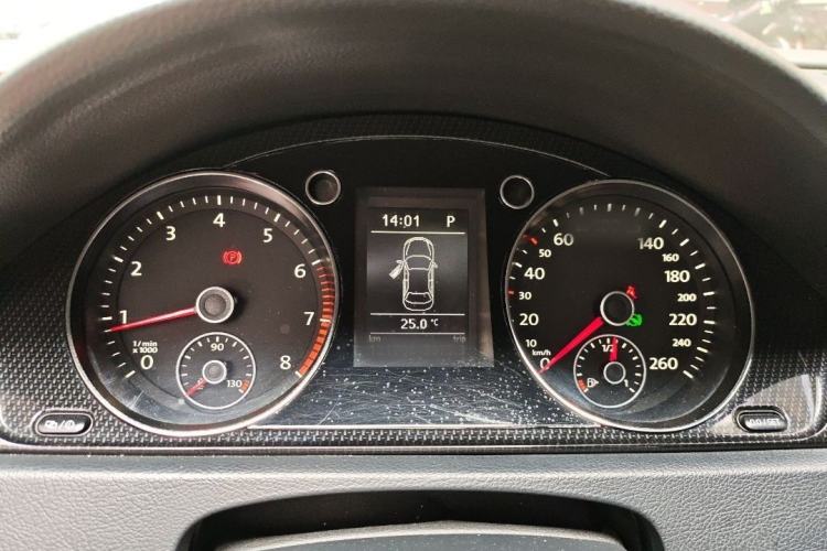 Used Volkswagen Magotan 2013 1.8TSI Luxury Model Interior 3