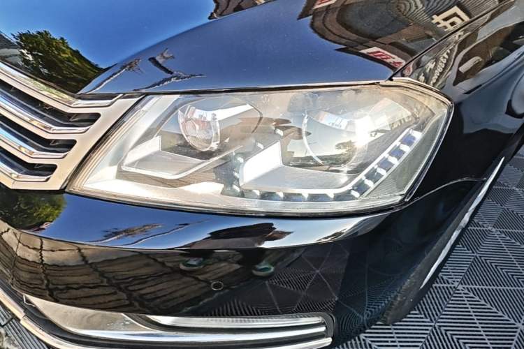 Used Volkswagen Magotan 2013 1.8TSI Premier Model Left Front Headlight