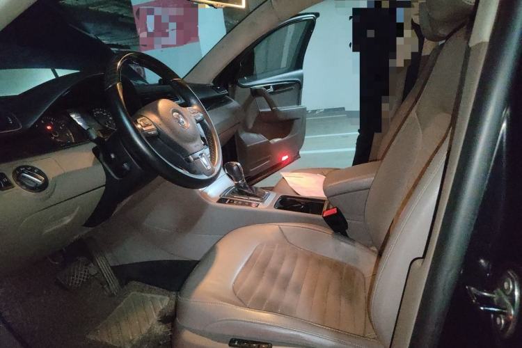 Used Volkswagen Magotan 2013 2.0 TSI Prestige Model Left Front Seat