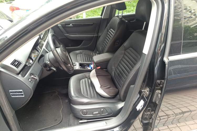 Used Volkswagen Magotan 2013 2.0 TSI Luxury Model Left Front Seat