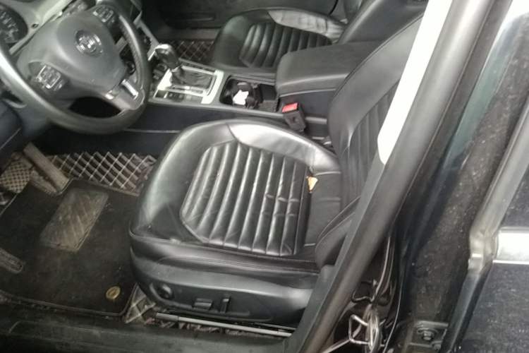 Used Volkswagen Magotan 2013 1.8TSI Premier Model Left Front Seat