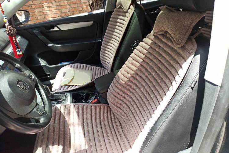 Used Volkswagen Magotan 2013 1.8TSI Premier Model Left Front Seat