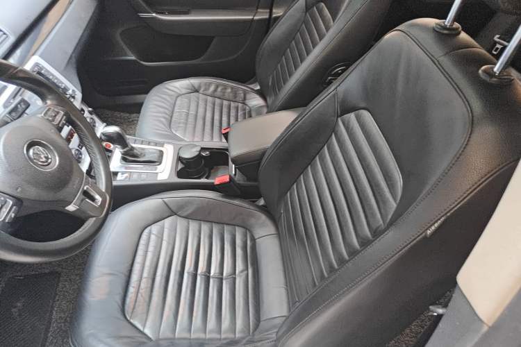 Used Volkswagen Magotan 2013 1.8TSI Luxury Model Left Front Seat