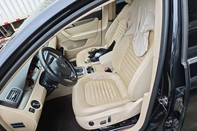 Used Volkswagen Magotan 2013 1.8TSI Luxury Model Left Front Seat