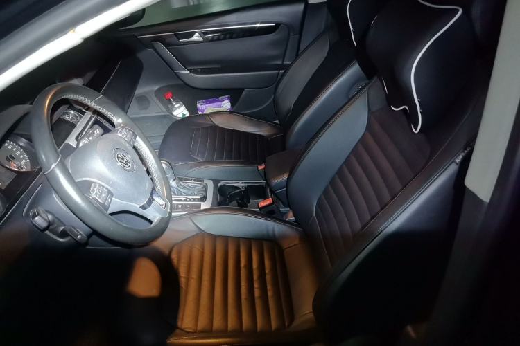 Used Volkswagen Magotan 2013 1.8TSI Premier Model Left Front Seat