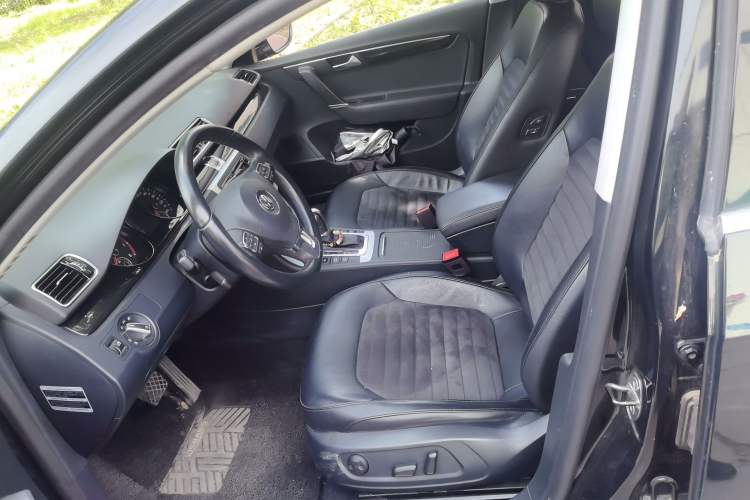 Used Volkswagen Magotan 2013 1.8TSI Luxury Model Left Front Seat