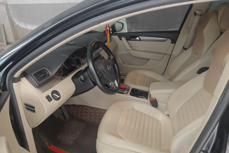Used Volkswagen Magotan 2013 1.8TSI Premier Model Left Front Seat