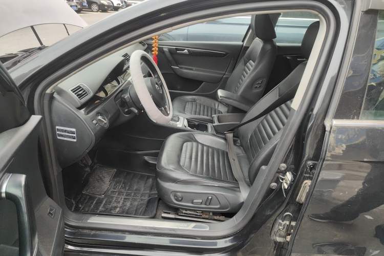 Used Volkswagen Magotan 2013 2.0 TSI Luxury Model Left Front Seat