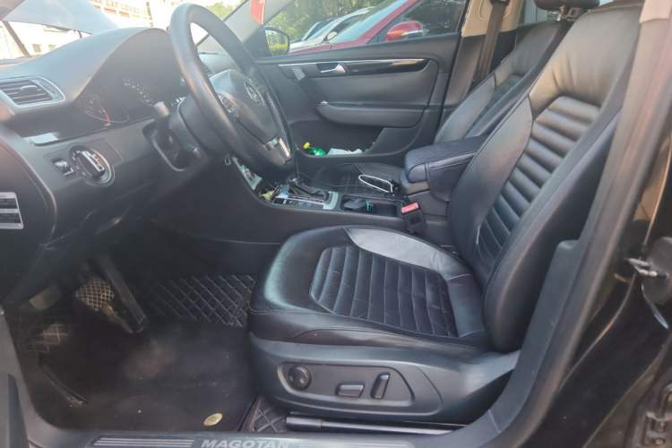 Used Volkswagen Magotan 2013 1.8TSI Luxury Model Left Front Seat