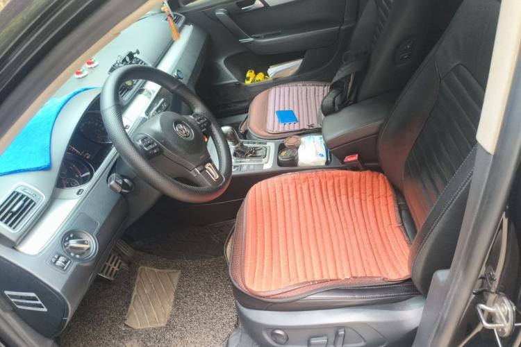 Used Volkswagen Magotan 2013 1.8TSI Premier Model Left Front Seat