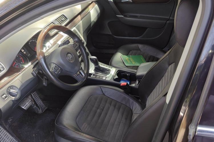 Used Volkswagen Magotan 2013 1.8TSI Prestige Model Left Front Seat
