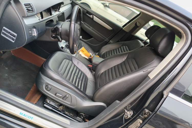 Used Volkswagen Magotan 2013 1.8TSI Premier Model Left Front Seat