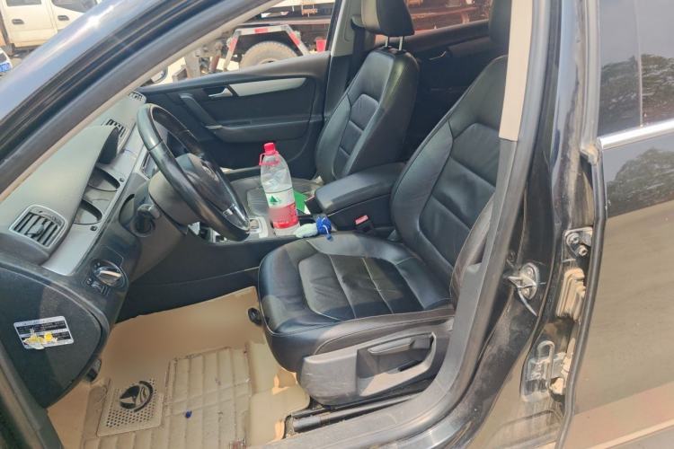 Used Volkswagen Magotan 2013 1.8TSI Comfort Model Left Front Seat