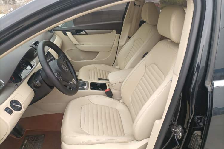 Used Volkswagen Magotan 2013 1.8TSI Premier Model Left Front Seat