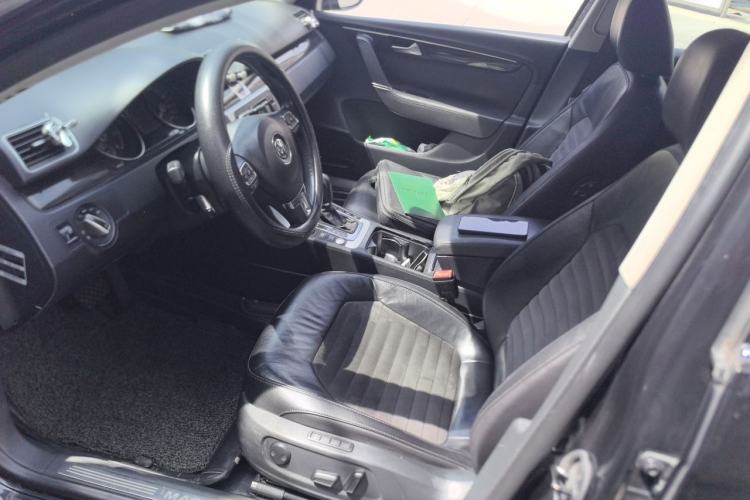 Used Volkswagen Magotan 2013 1.8TSI Prestige Model Left Front Seat
