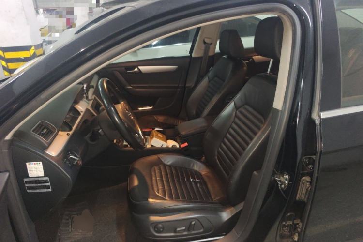 Used Volkswagen Magotan 2013 1.8TSI Premier Model Left Front Seat
