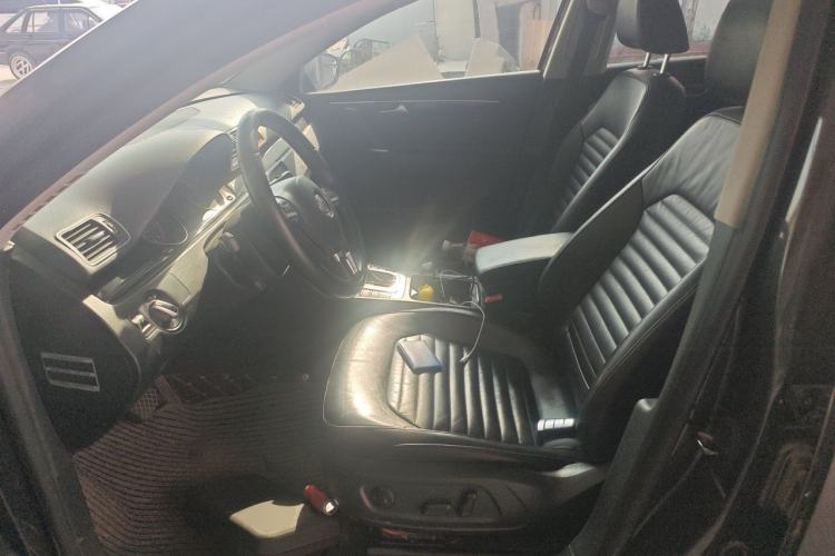 Used Volkswagen Magotan 2013 1.8TSI Premier Model Left Front Seat