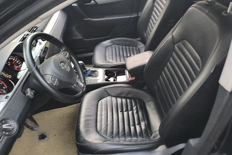 Used Volkswagen Magotan 2013 1.8TSI Premier Model Left Front Seat