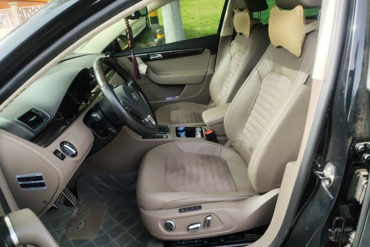 Used Volkswagen Magotan 2013 2.0 TSI Ultimate Model Left Front Seat