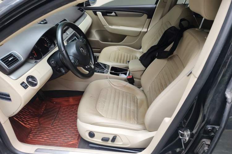 Used Volkswagen Magotan 2013 1.8TSI Luxury Model Left Front Seat